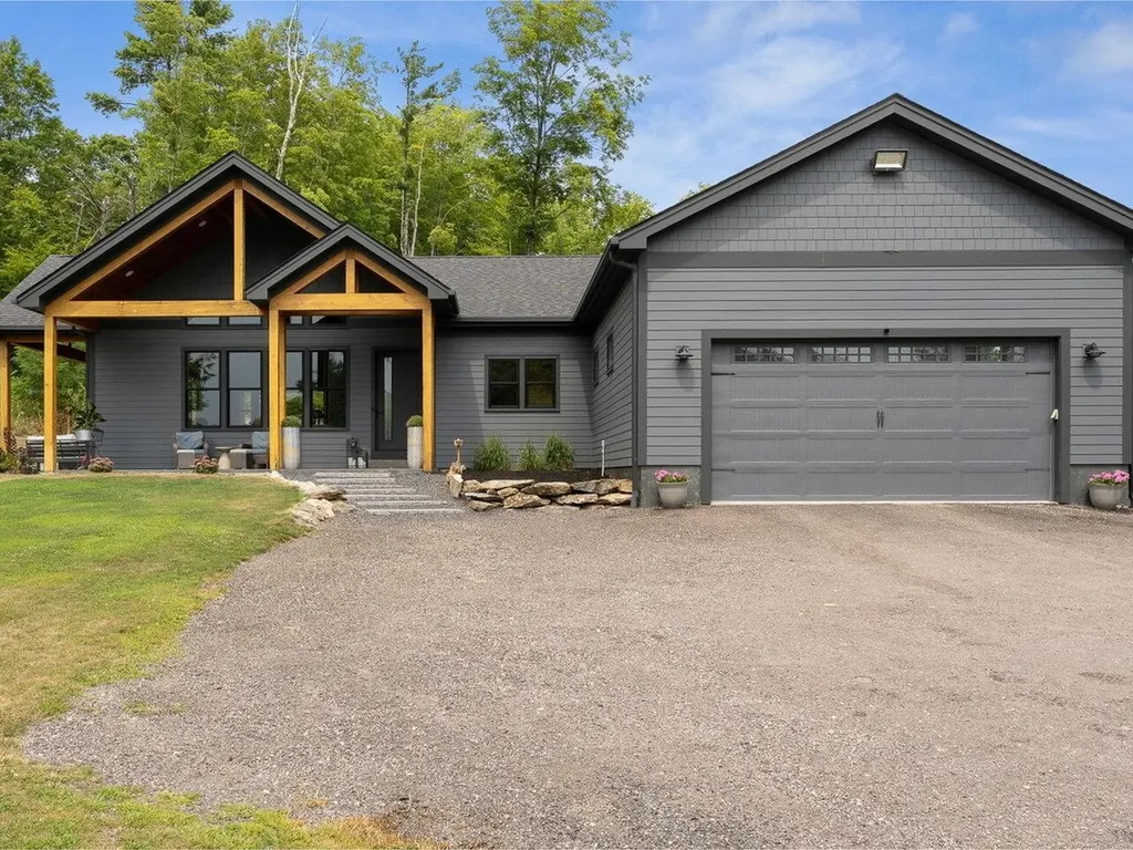 64 Henry Way St. George VT 05495