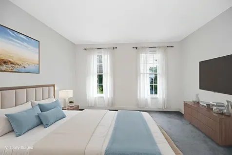 12 Hibiscus Way Nashua NH 03062