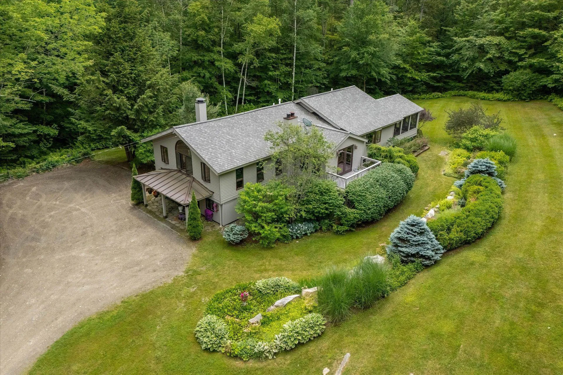 202 Pratt Bridge Road Jamaica VT 05343