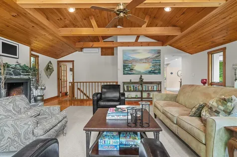 202 Pratt Bridge Road Jamaica VT 05343