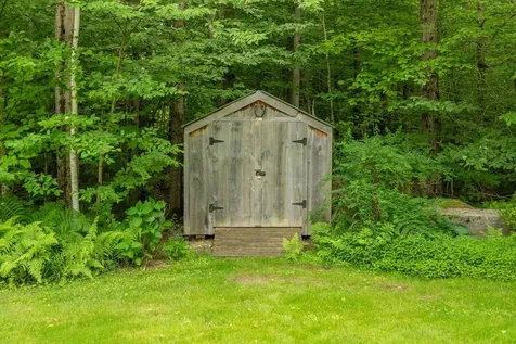 202 Pratt Bridge Road Jamaica VT 05343