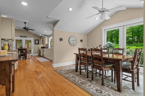 202 Pratt Bridge Road Jamaica VT 05343