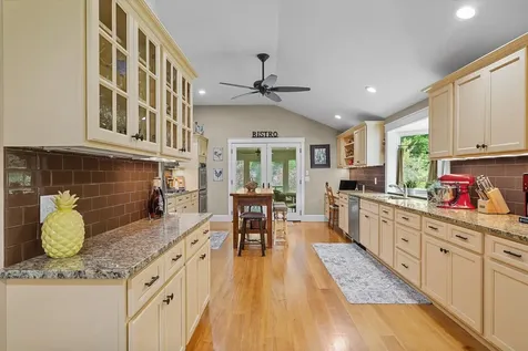 202 Pratt Bridge Road Jamaica VT 05343