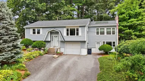 18 Dunloggin Road Nashua NH 03063