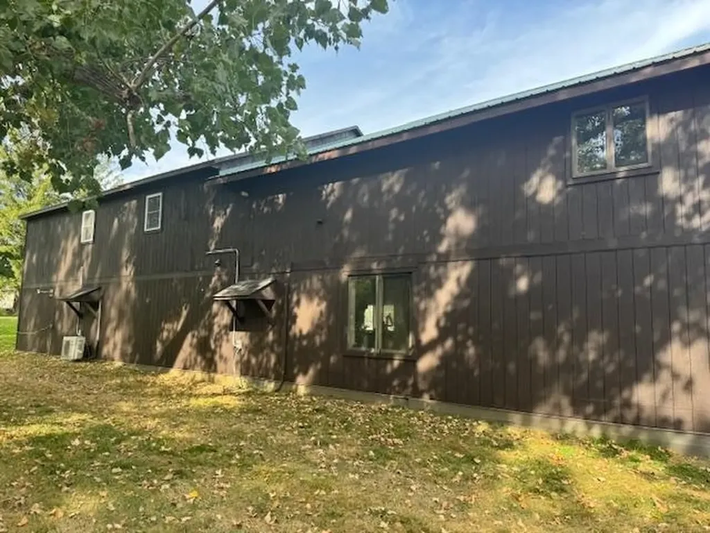 2631 North Grove Street Rutland City VT 05701