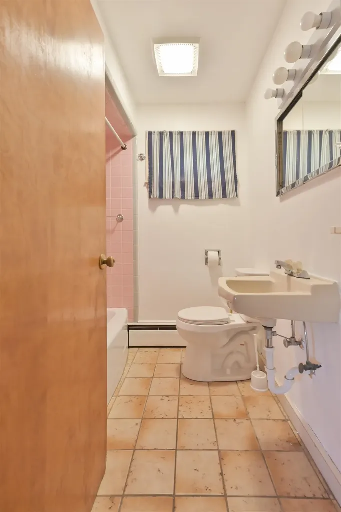 55 Epping Street Raymond NH 03077