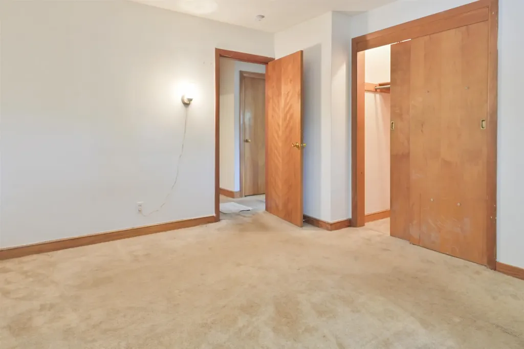 55 Epping Street Raymond NH 03077