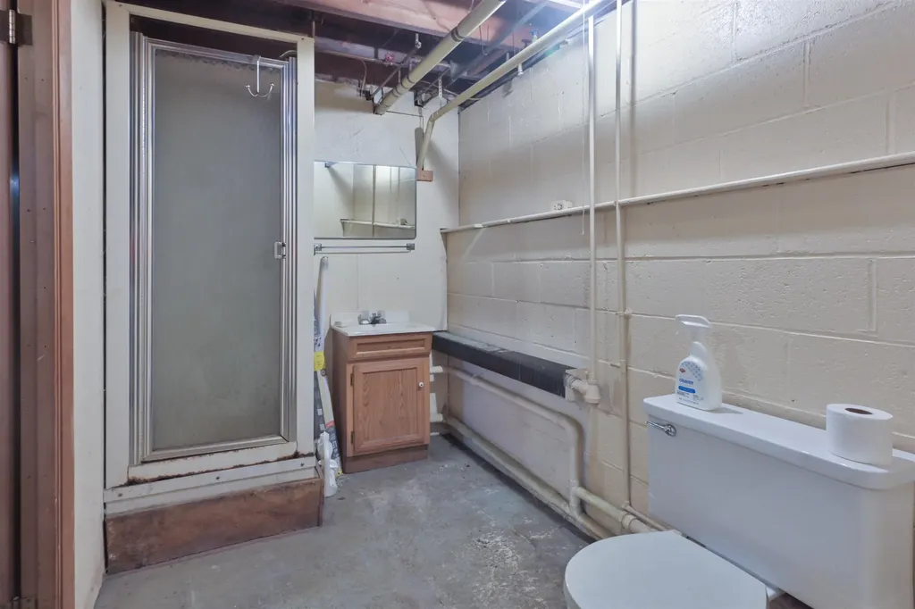 55 Epping Street Raymond NH 03077