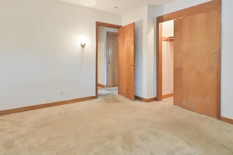 55 Epping Street Raymond NH 03077