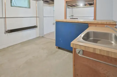 55 Epping Street Raymond NH 03077