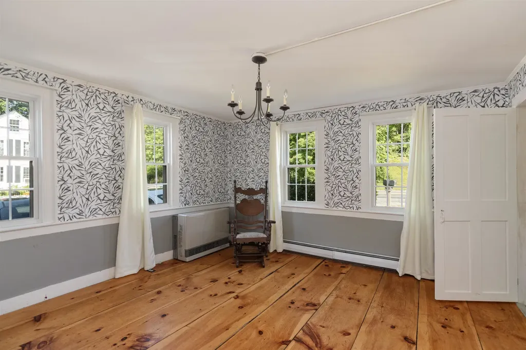 476 Vt Route 25 Topsham VT 05086