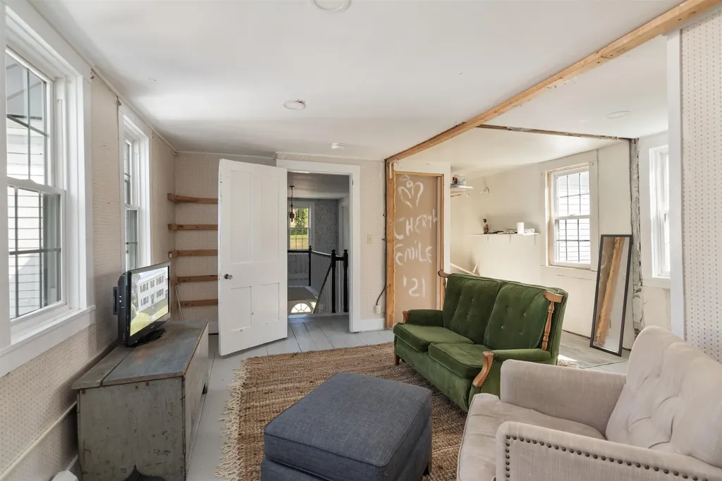 476 Vt Route 25 Topsham VT 05086