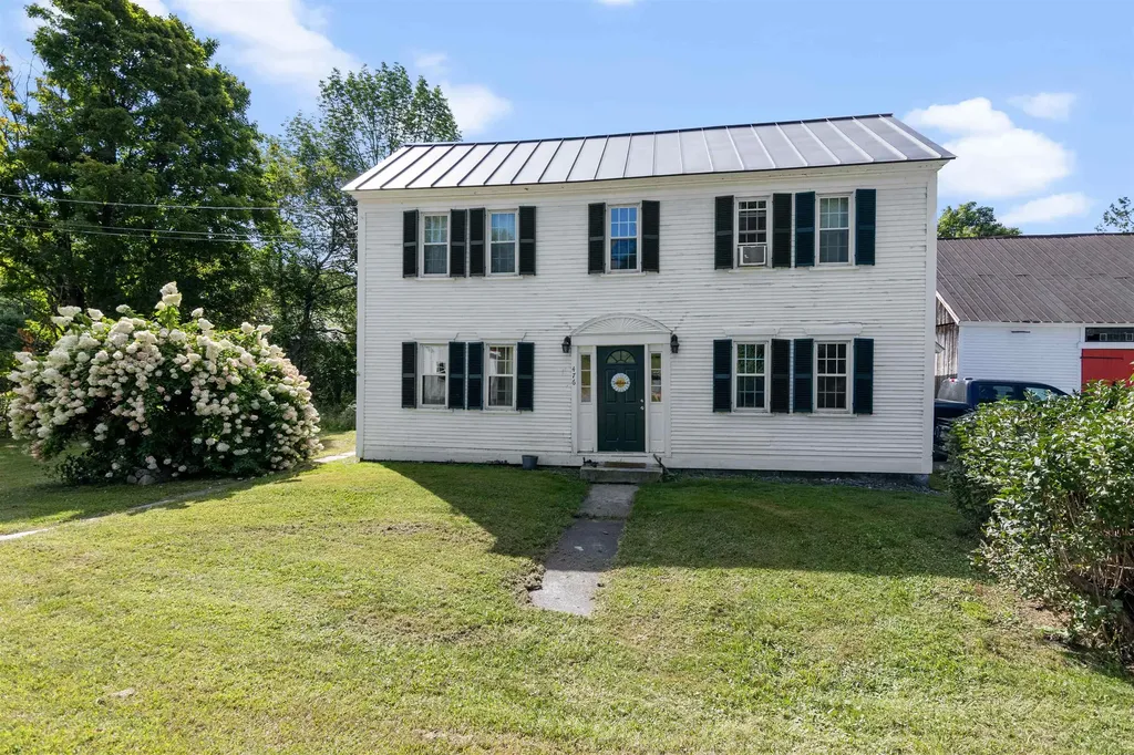 476 Vt Route 25 Topsham VT 05086