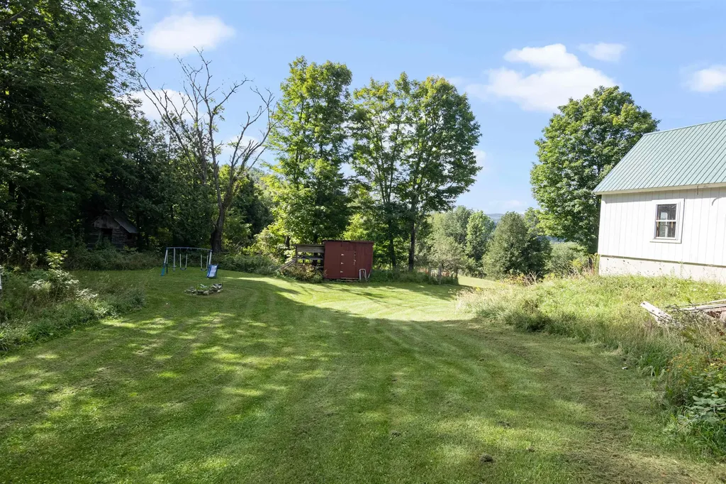 476 Vt Route 25 Topsham VT 05086