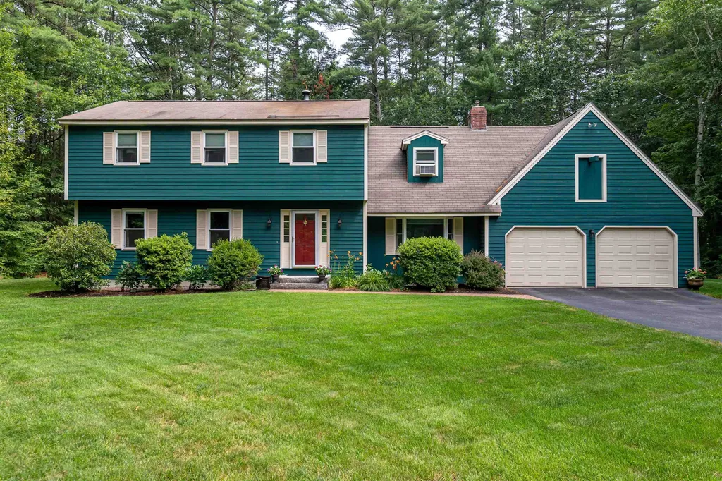 14 Briarwood Lane Amherst NH 03031