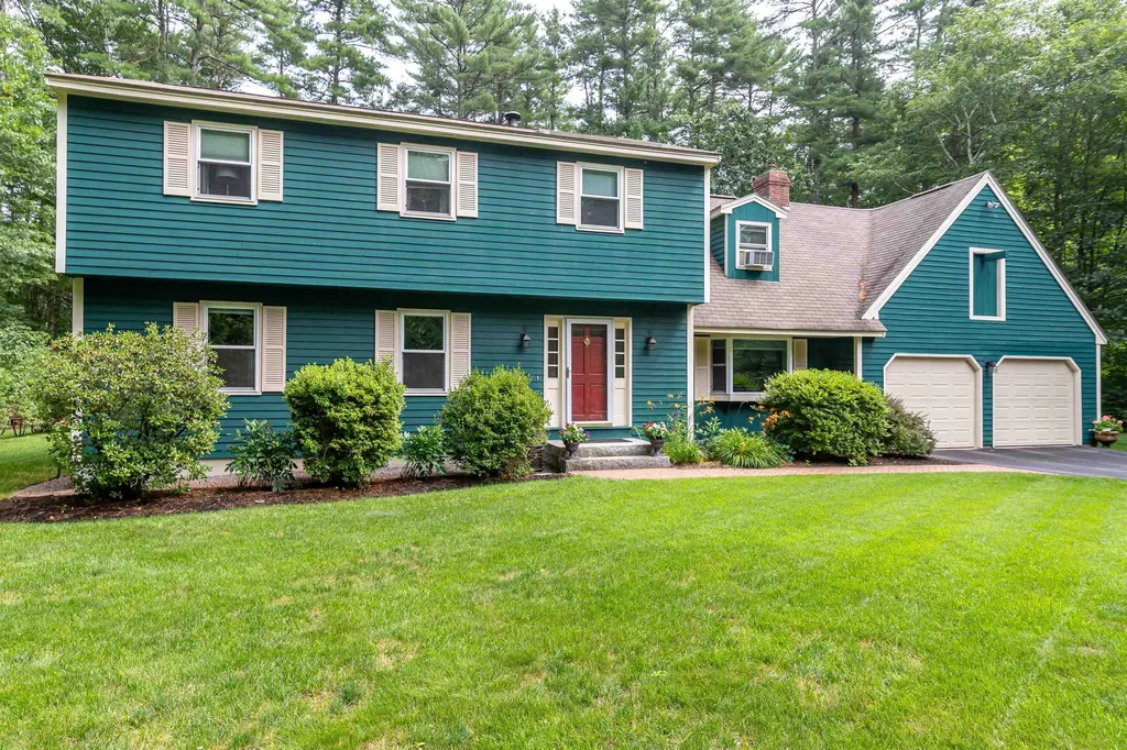 14 Briarwood Lane Amherst NH 03031