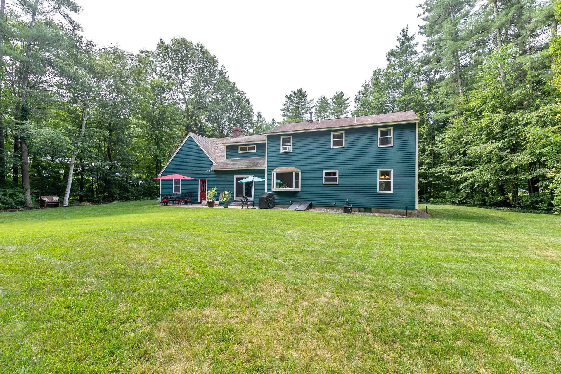 14 Briarwood Lane Amherst NH 03031