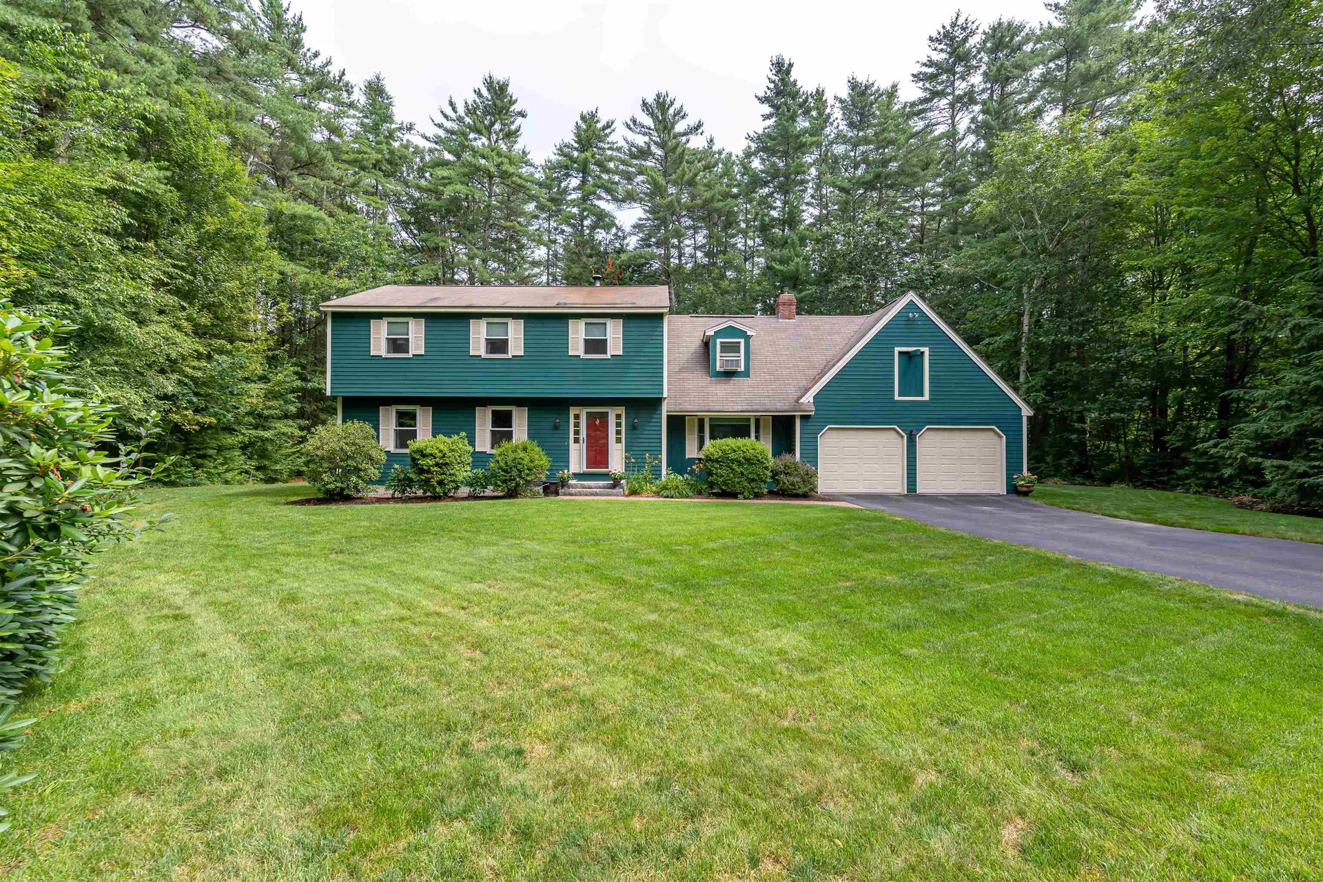 14 Briarwood Lane Amherst NH 03031