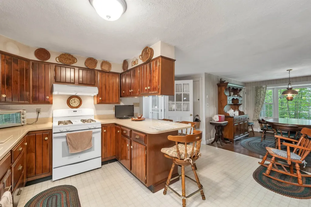 195 Sewall Road Wolfeboro NH 03894