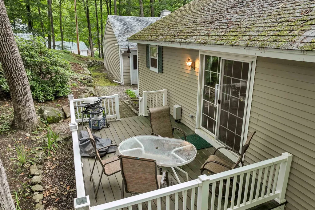195 Sewall Road Wolfeboro NH 03894