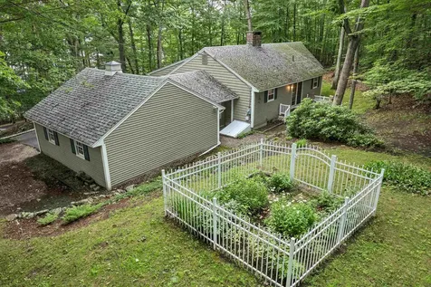 195 Sewall Road Wolfeboro NH 03894