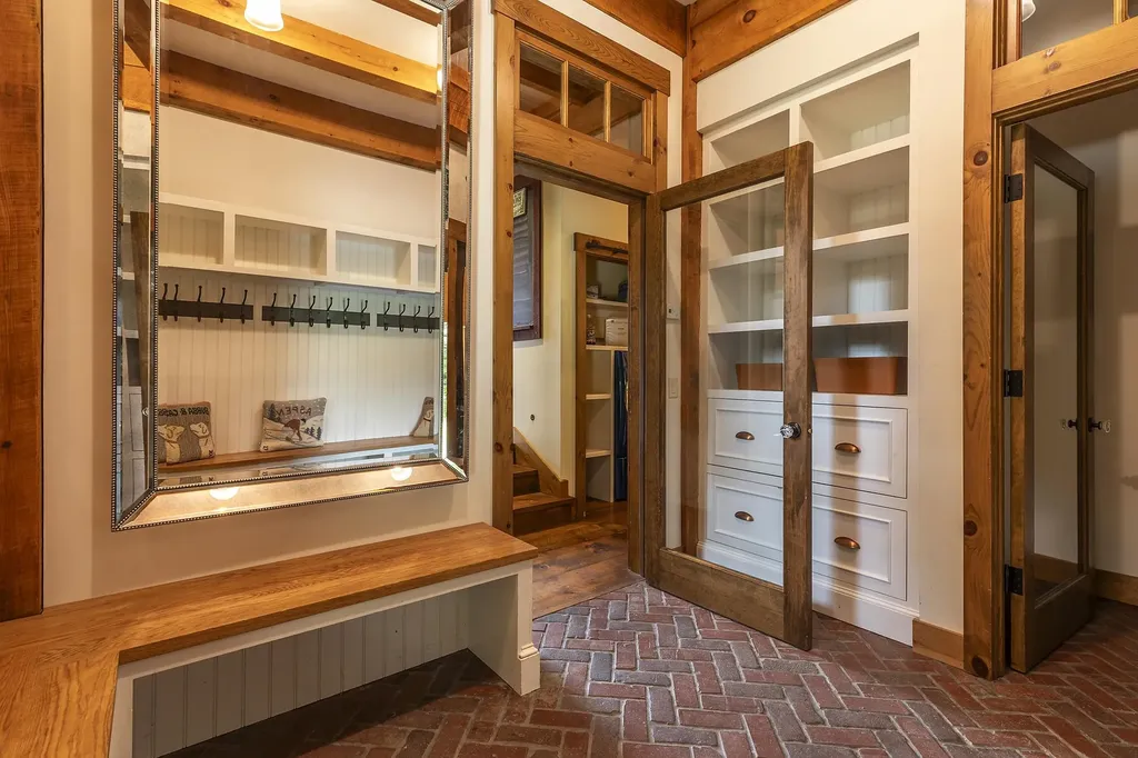 16 Hunters Ridge Winhall VT 05340