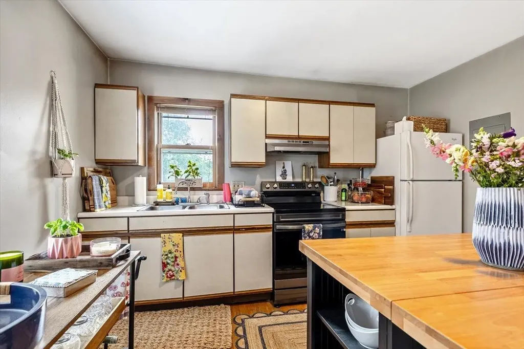 14 Farrar Street St. Albans City VT 05478