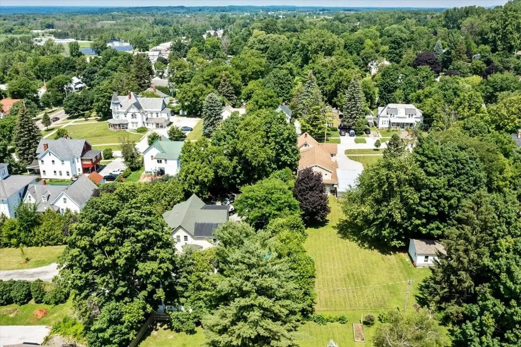 14 Farrar Street St. Albans City VT 05478