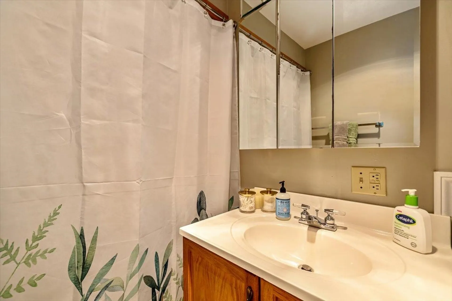 14 Farrar Street St. Albans City VT 05478