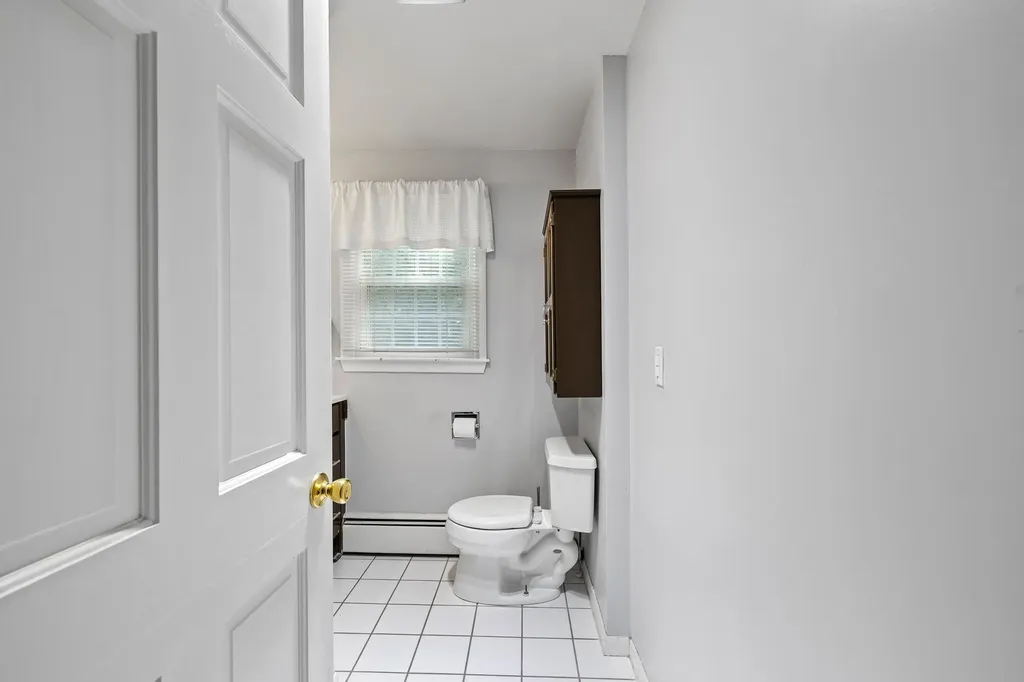38 Monza Road Nashua NH 03064