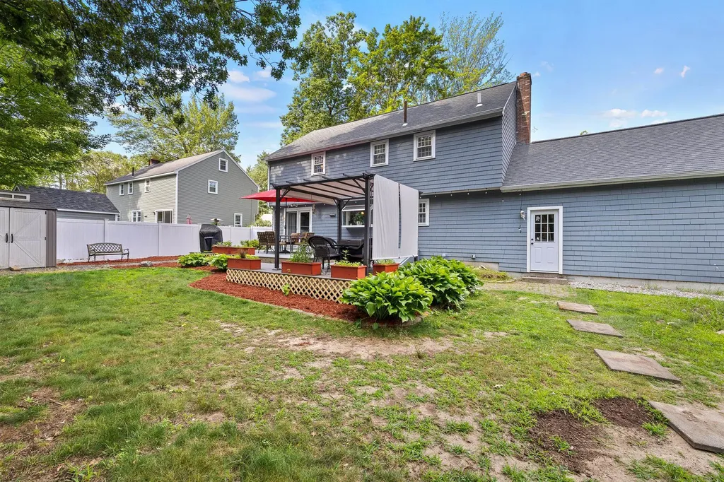 38 Monza Road Nashua NH 03064