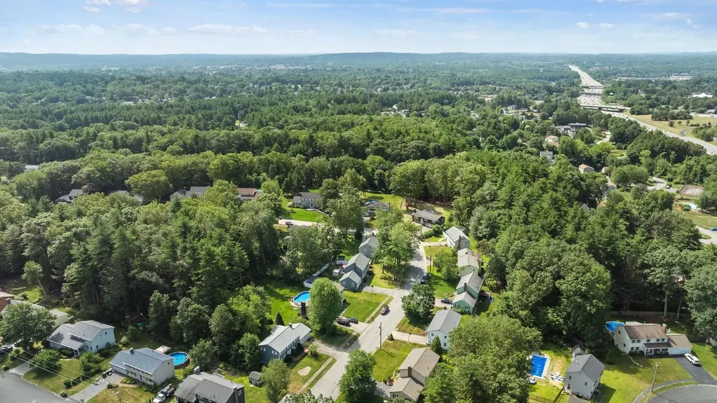 38 Monza Road Nashua NH 03064
