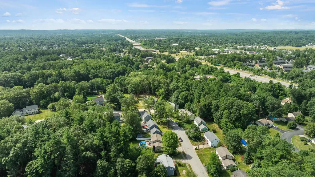 38 Monza Road Nashua NH 03064