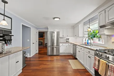 38 Monza Road Nashua NH 03064
