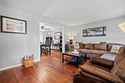 38 Monza Road Nashua NH 03064