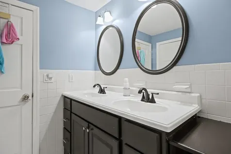 38 Monza Road Nashua NH 03064
