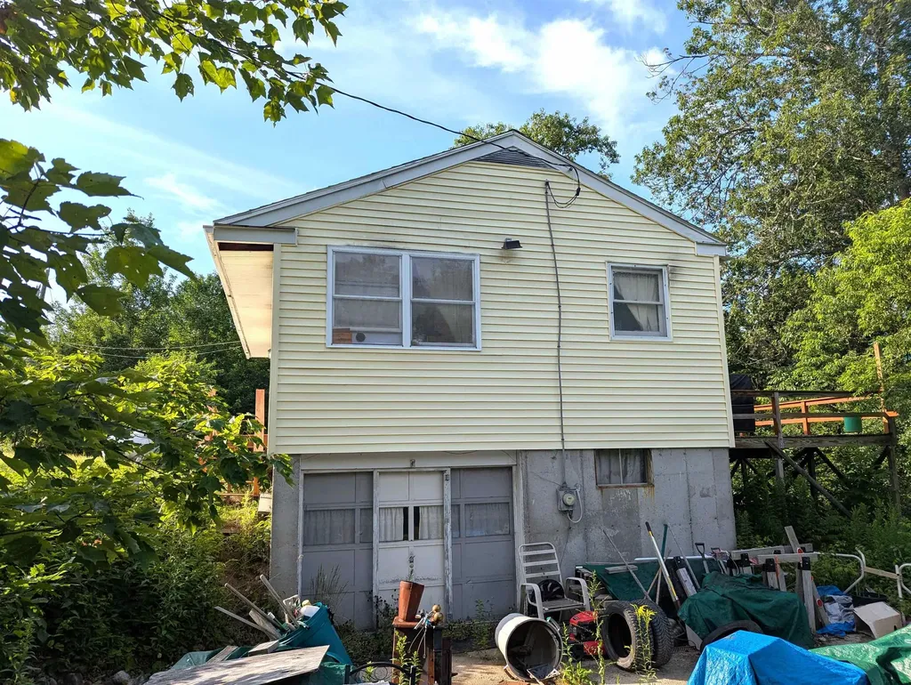 86 Effingham Road Ossipee NH 03864