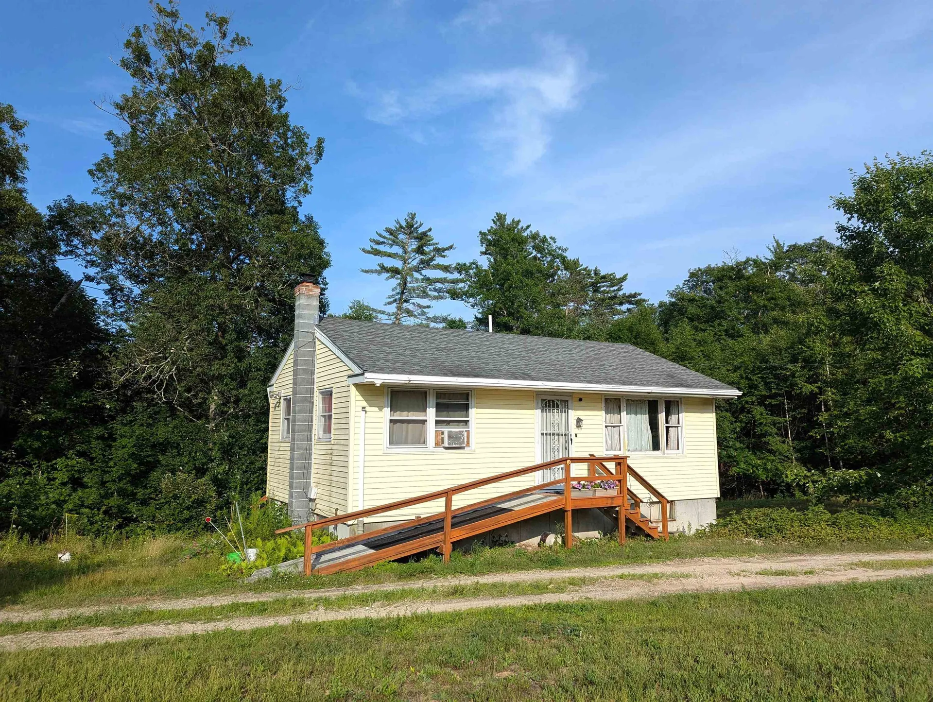 86 Effingham Road Ossipee NH 03864