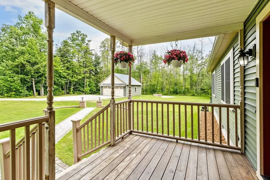 216 Wood Lane Alburgh VT 05440