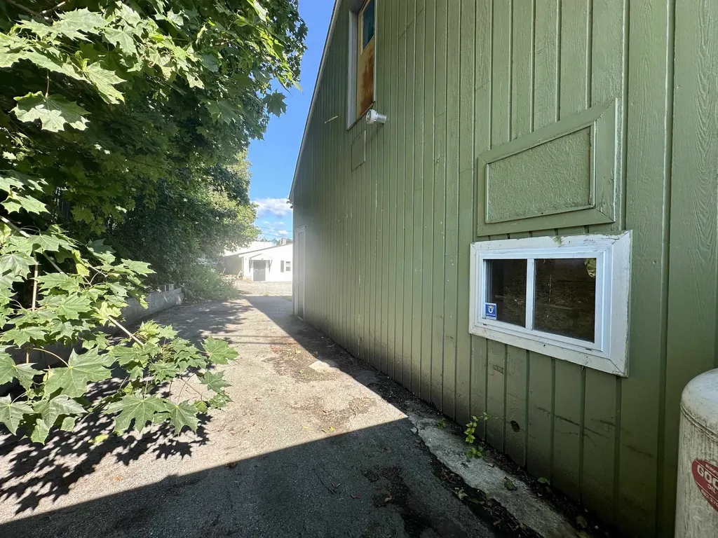 80 Sunapee Street Newport NH 03773