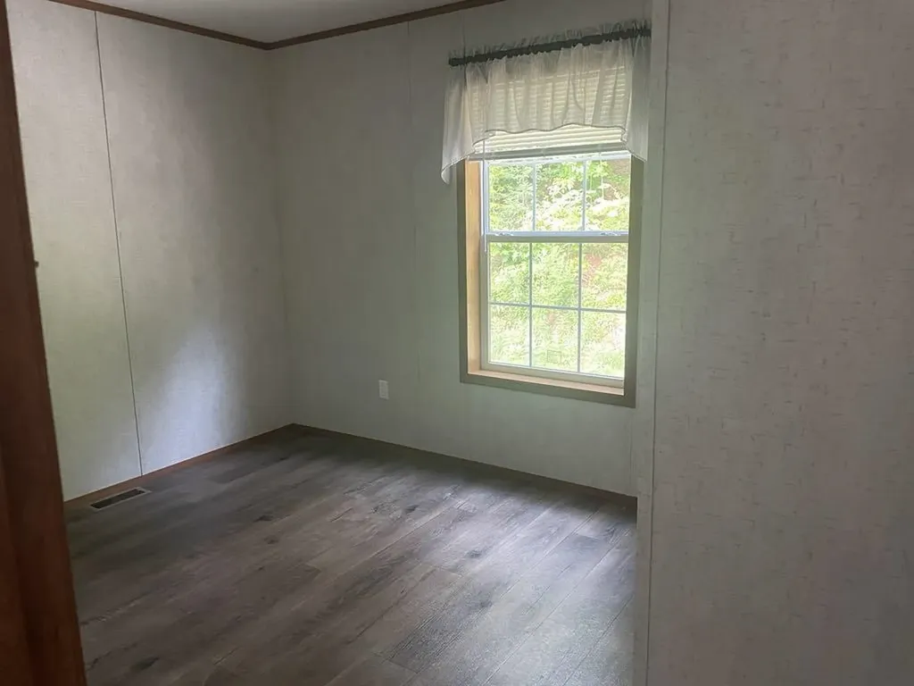 236 Evergreen Manor Drive Hardwick VT 05843-0000