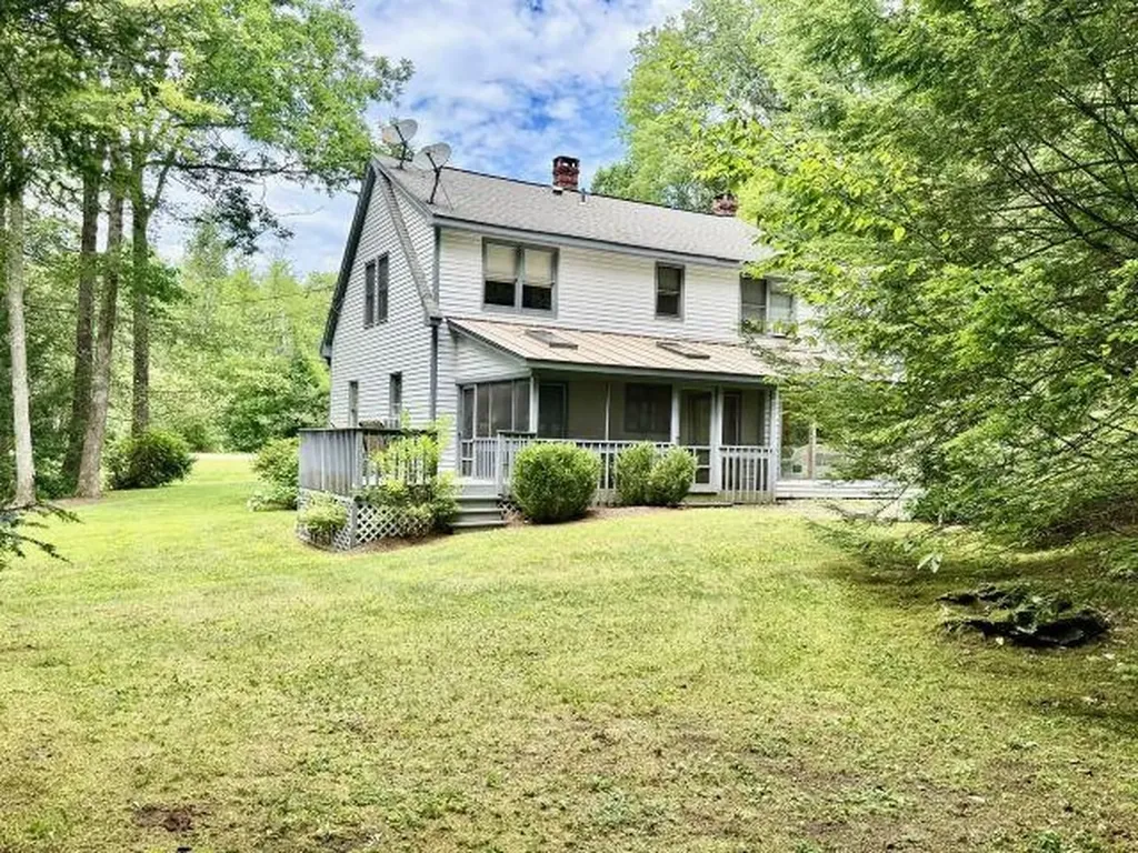 46 Poplar Commons Dummerston VT 05301