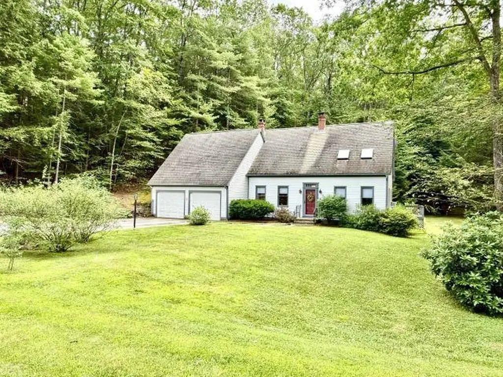 46 Poplar Commons Dummerston VT 05301