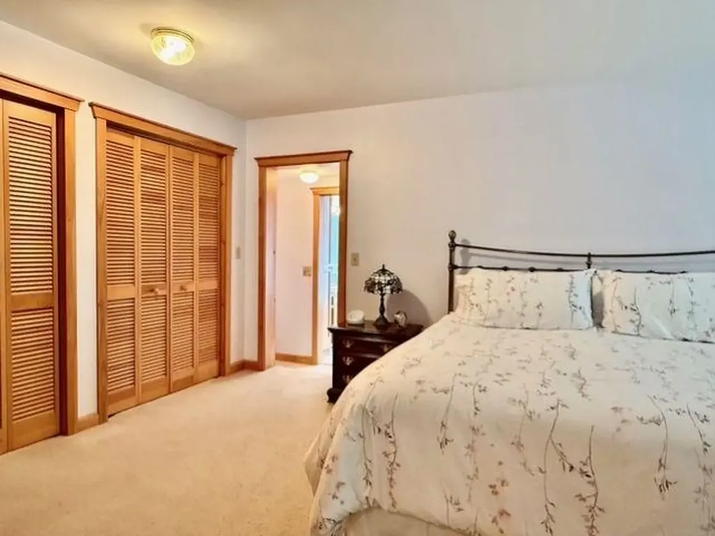 46 Poplar Commons Dummerston VT 05301
