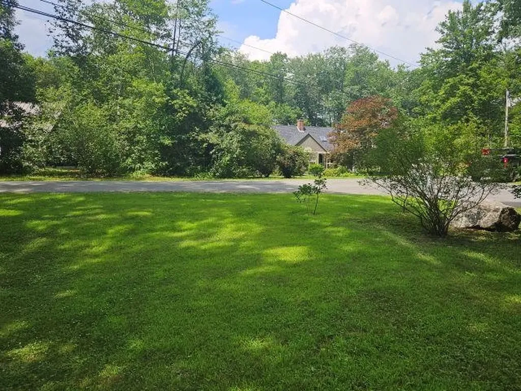 46 Poplar Commons Dummerston VT 05301