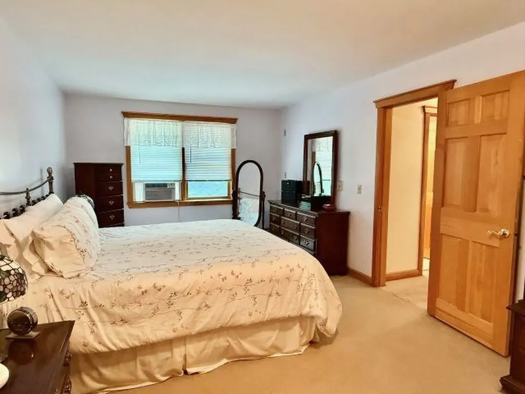 46 Poplar Commons Dummerston VT 05301
