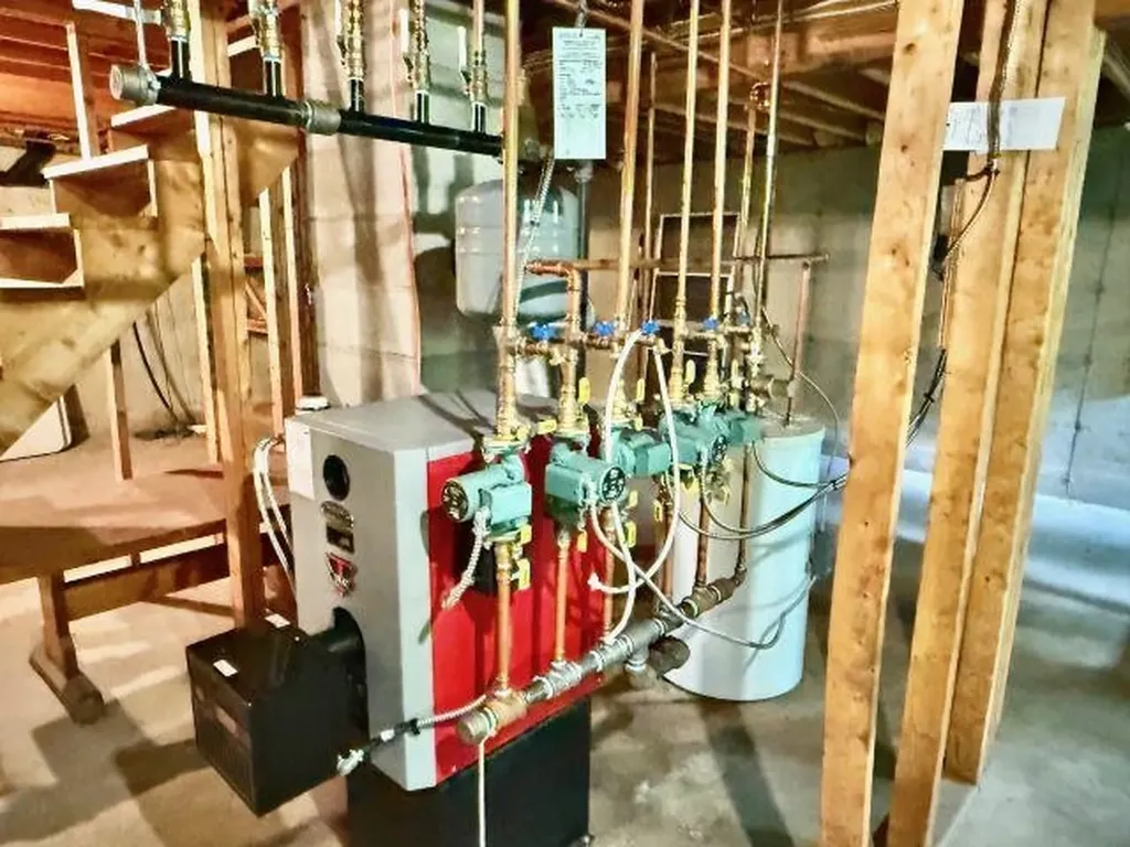 46 Poplar Commons Dummerston VT 05301