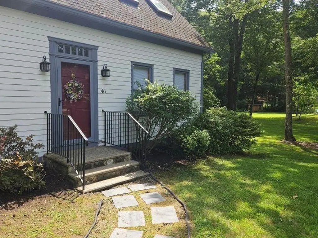 46 Poplar Commons Dummerston VT 05301