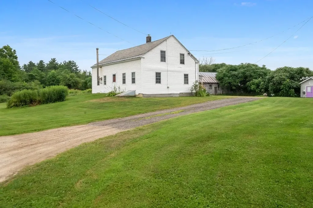 490 Delorm Road Leicester VT 05733