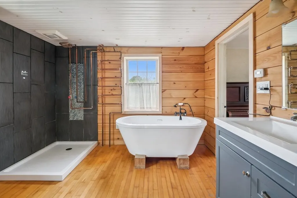 490 Delorm Road Leicester VT 05733